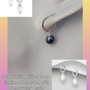 HUGGIE EARRINGS DECORATED WITH FRESH WATER PEARL